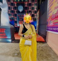 Available Cam or Meet - puta in Punjab