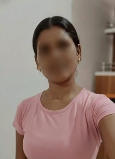 ( Cam session & Real meet) independent - escort in Chennai Photo 1 of 1