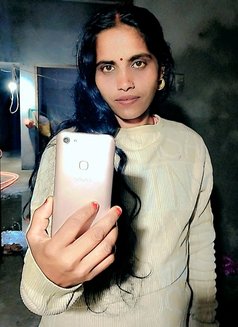 Available for ( Cam session & Meet ) - puta in Chennai Photo 4 of 6