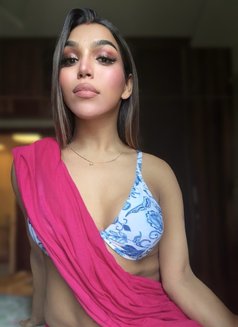 Available for meet n cam - Acompañantes transexual in Mumbai Photo 23 of 25