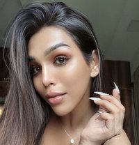 Available for meet n cam - Transsexual escort in Kolkata