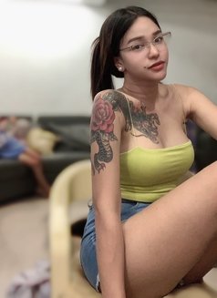 Meet up or cam show - Transsexual escort in Manila Photo 20 of 29