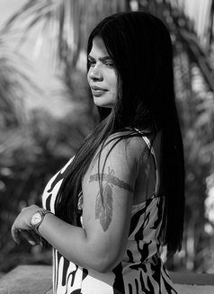 Available for travel - puta in Singapore Photo 7 of 9