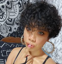 Available for webcam & selling my videos - Transsexual escort in Kuwait