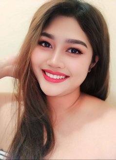 Available full service - escort in Muscat Photo 3 of 6