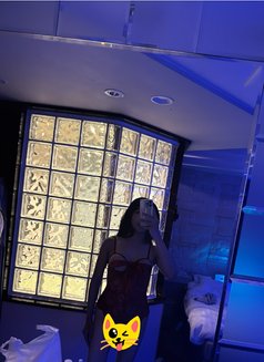 Available hot - Transsexual escort in Tokyo Photo 5 of 6
