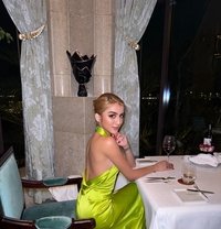 The Queen is available to serve you - Transsexual escort in Dubai