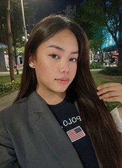 Available in Makati/BGC/taguig - Acompañantes transexual in Makati City Photo 9 of 9