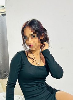 Available Meet and Cam Show - puta in Chennai Photo 1 of 4