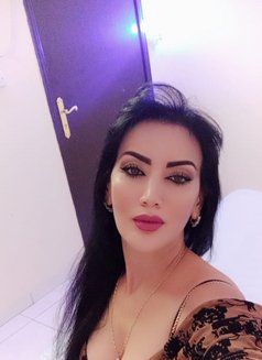Available Now - Agencia de putas in Riyadh Photo 2 of 13