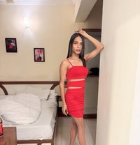 Available Now in Bangalore Shemale Isha - Acompañantes transexual in Bangalore