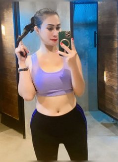 Available Raiizahh - Acompañantes transexual in Bali Photo 9 of 9