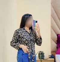 Available Service Cam and Meet - escort in Mumbai Photo 1 of 3