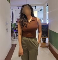 Available service cam and meet - escort in Pune