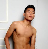 Available Service From Indonesia - Acompañantes masculino in Singapore