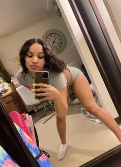 Available - escort in Khobar Photo 17 of 29