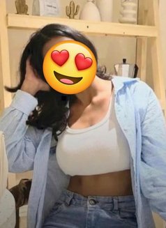 Available today - escort in New Delhi Photo 1 of 4