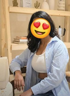 Available today - escort in New Delhi Photo 2 of 4