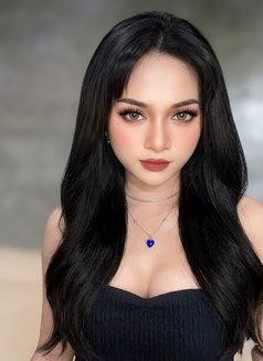 Cherlynz - Transsexual escort in Bangkok Photo 3 of 3
