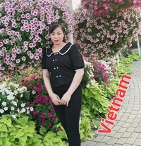 Avani Hotel Spa - masseuse in Dubai