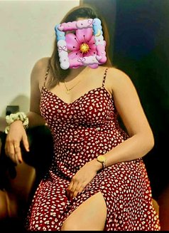 Avanthi & anu & Jaanu Tamil Girls - escort in Colombo Photo 24 of 30