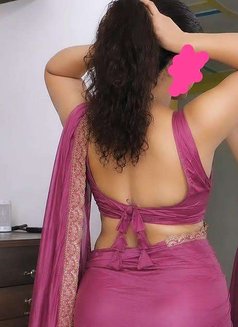 Avanthi & anu & Jaanu Tamil Girls - escort in Colombo Photo 29 of 30