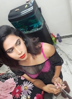 Avantika - Transsexual escort in New Delhi Photo 2 of 5