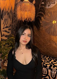 Avantika - escort in Colombo Photo 1 of 5