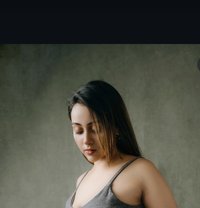 Avantika Jain - puta in Ahmedabad