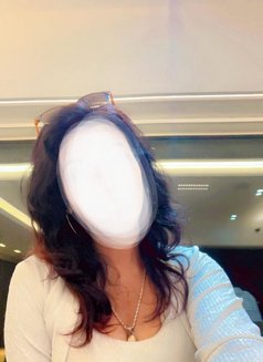 Avantika Model - puta in Mumbai Photo 5 of 6