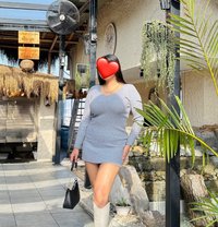 One and only hand cash service - puta in Kathmandu