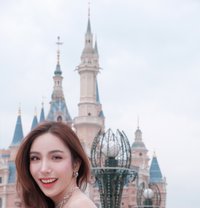 Avarina - Transsexual companion in Bangkok