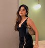Aveera Gupta Model - puta in Dubai Photo 1 of 5