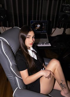 Avelina - escort in Phuket Photo 12 of 17