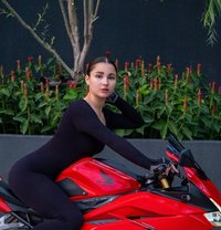 Avelina - escort in Phuket Photo 13 of 24