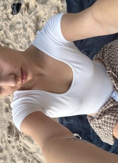 Avelina - escort in Phuket Photo 21 of 24