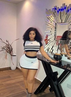 Aveline - escort in Cotonou Photo 5 of 5