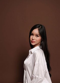 Avery ( Meet & Camshow) - puta in Bangkok Photo 1 of 10