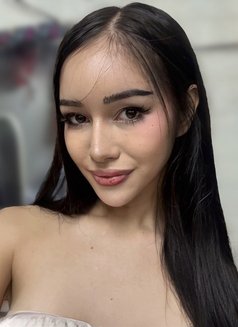 Avery - escort in Bangkok Photo 6 of 6