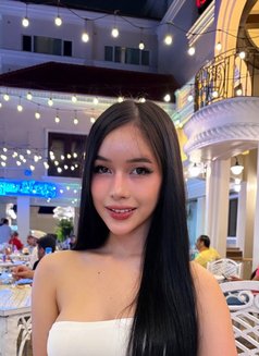 Avery - escort in Bangkok Photo 4 of 11