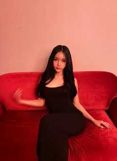 Avery - escort in Bangkok Photo 9 of 11