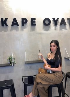 Avery - escort in Makati City Photo 20 of 22