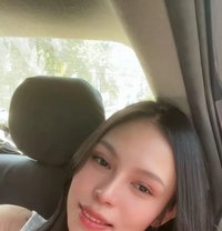 Avi - escort in Manila