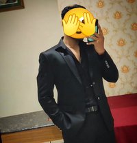 Avi - Acompañantes masculino in Kathmandu