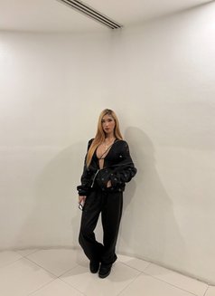 Avi Moren - Transsexual escort in Manila Photo 16 of 30