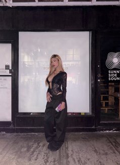 Avi Moren - Transsexual escort in Manila Photo 21 of 30