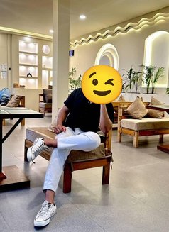 Avi - Male escort in Kathmandu Photo 3 of 3