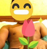 Avi - Male escort in Dubai