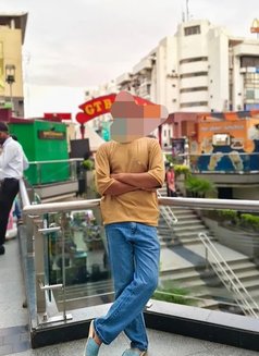 Aviii - Acompañantes masculino in Jaipur Photo 3 of 5
