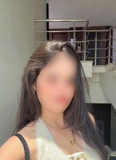 ๐ฃ๐ฟ๐ฎ๐ฐ๐ต๐ถ ๐๐น๐ถ๐๐ฒ ๐๐ฎ๐บ & ๐ ๐ฒ๐ฒt - escort in Chennai Photo 11 of 11
